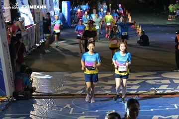HO CHI MINH CITY NIGHT RUN EXIMBANK 2024 - Ảnh #2028101