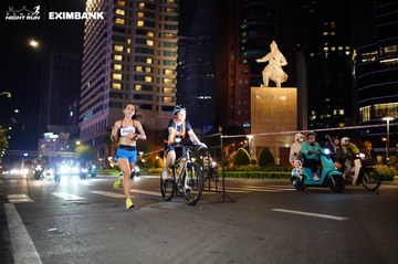HO CHI MINH CITY NIGHT RUN EXIMBANK 2024 - Ảnh #1989098