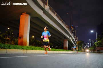 HO CHI MINH CITY NIGHT RUN EXIMBANK 2024 - Ảnh #1988601
