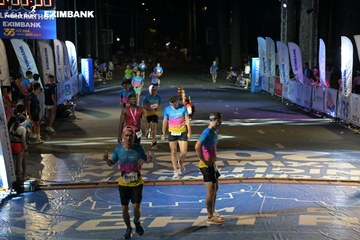 HO CHI MINH CITY NIGHT RUN EXIMBANK 2024 - Ảnh #2026080