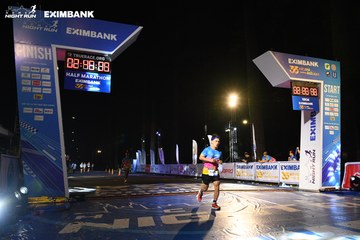 HO CHI MINH CITY NIGHT RUN EXIMBANK 2024 - Ảnh #2065220