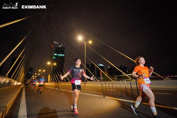 HO CHI MINH CITY NIGHT RUN EXIMBANK 2024 - Ảnh #2024277