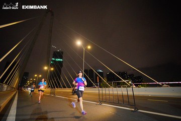 HO CHI MINH CITY NIGHT RUN EXIMBANK 2024 - Ảnh #2026749