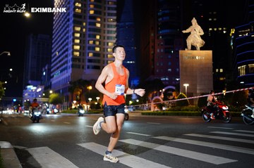 HO CHI MINH CITY NIGHT RUN EXIMBANK 2024 - Ảnh #1989017