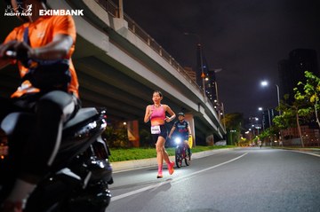 HO CHI MINH CITY NIGHT RUN EXIMBANK 2024 - Ảnh #1988565