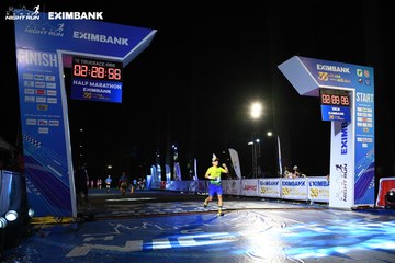 HO CHI MINH CITY NIGHT RUN EXIMBANK 2024 - Ảnh #2064402