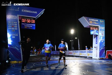 HO CHI MINH CITY NIGHT RUN EXIMBANK 2024 - Ảnh #2059880