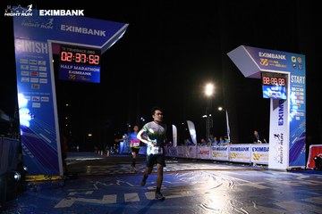 HO CHI MINH CITY NIGHT RUN EXIMBANK 2024 - Ảnh #2059611