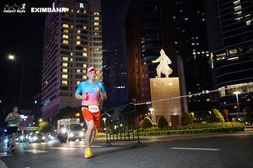 HO CHI MINH CITY NIGHT RUN EXIMBANK 2024 - Ảnh #1990037