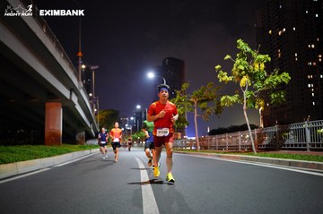 HO CHI MINH CITY NIGHT RUN EXIMBANK 2024 - Ảnh #1988797