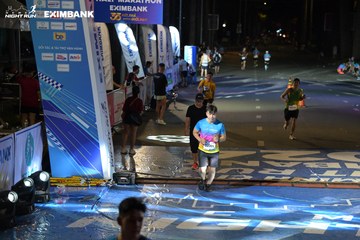 HO CHI MINH CITY NIGHT RUN EXIMBANK 2024 - Ảnh #2035237