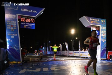 HO CHI MINH CITY NIGHT RUN EXIMBANK 2024 - Ảnh #2065355