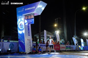 HO CHI MINH CITY NIGHT RUN EXIMBANK 2024 - Ảnh #2033165