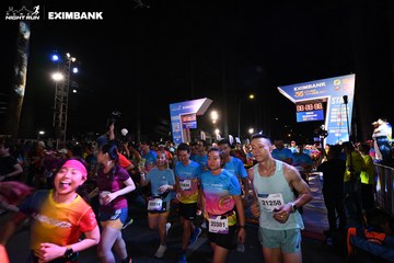 HO CHI MINH CITY NIGHT RUN EXIMBANK 2024 - Ảnh #1971170
