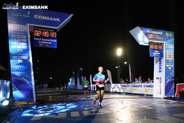HO CHI MINH CITY NIGHT RUN EXIMBANK 2024 - Ảnh #2065804