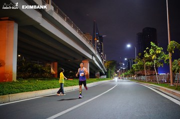 HO CHI MINH CITY NIGHT RUN EXIMBANK 2024 - Ảnh #1988486