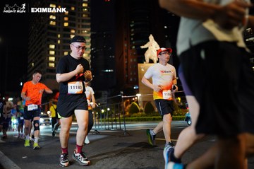 HO CHI MINH CITY NIGHT RUN EXIMBANK 2024 - Ảnh #1990277