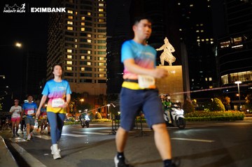 HO CHI MINH CITY NIGHT RUN EXIMBANK 2024 - Ảnh #1990860