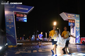 HO CHI MINH CITY NIGHT RUN EXIMBANK 2024 - Ảnh #2063581