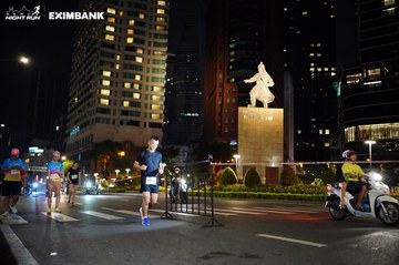 HO CHI MINH CITY NIGHT RUN EXIMBANK 2024 - Ảnh #1991527