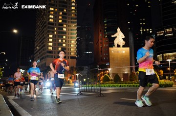 HO CHI MINH CITY NIGHT RUN EXIMBANK 2024 - Ảnh #1990575