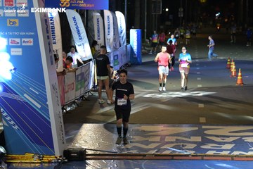 HO CHI MINH CITY NIGHT RUN EXIMBANK 2024 - Ảnh #2027919
