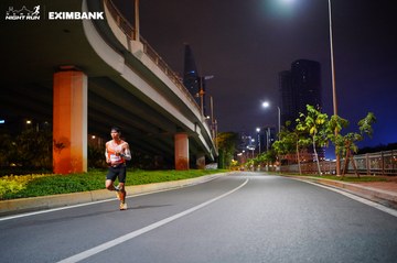 HO CHI MINH CITY NIGHT RUN EXIMBANK 2024 - Ảnh #1988398