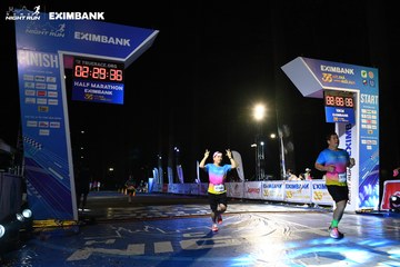 HO CHI MINH CITY NIGHT RUN EXIMBANK 2024 - Ảnh #2065070