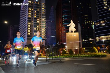 HO CHI MINH CITY NIGHT RUN EXIMBANK 2024 - Ảnh #1989643