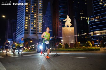 HO CHI MINH CITY NIGHT RUN EXIMBANK 2024 - Ảnh #1989481