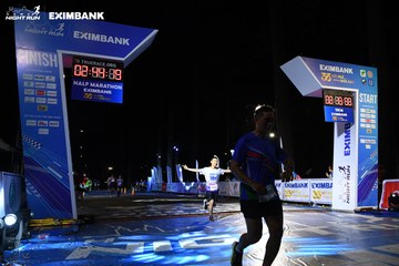 HO CHI MINH CITY NIGHT RUN EXIMBANK 2024 - Ảnh #2064255