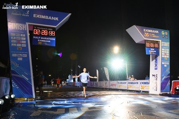HO CHI MINH CITY NIGHT RUN EXIMBANK 2024 - Ảnh #2064268