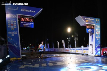HO CHI MINH CITY NIGHT RUN EXIMBANK 2024 - Ảnh #2064598