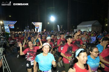 HO CHI MINH CITY NIGHT RUN EXIMBANK 2024 - Ảnh #1970758