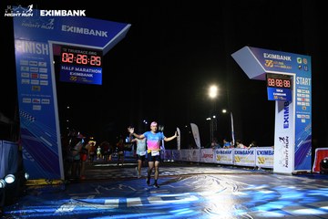 HO CHI MINH CITY NIGHT RUN EXIMBANK 2024 - Ảnh #2061847