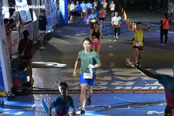 HO CHI MINH CITY NIGHT RUN EXIMBANK 2024 - Ảnh #2028515
