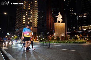 HO CHI MINH CITY NIGHT RUN EXIMBANK 2024 - Ảnh #1989767