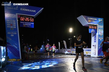 HO CHI MINH CITY NIGHT RUN EXIMBANK 2024 - Ảnh #2061125