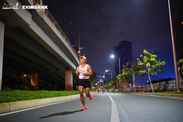 HO CHI MINH CITY NIGHT RUN EXIMBANK 2024 - Ảnh #1988651