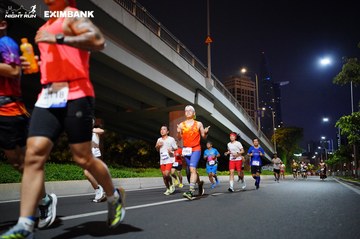 HO CHI MINH CITY NIGHT RUN EXIMBANK 2024 - Ảnh #1988890