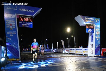 HO CHI MINH CITY NIGHT RUN EXIMBANK 2024 - Ảnh #2063106