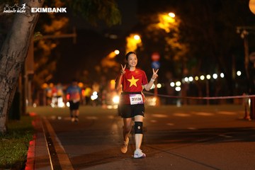 HO CHI MINH CITY NIGHT RUN EXIMBANK 2024 - Ảnh #2160861