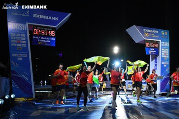 HO CHI MINH CITY NIGHT RUN EXIMBANK 2024 - Ảnh #2062607