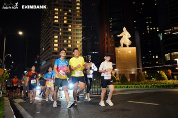 HO CHI MINH CITY NIGHT RUN EXIMBANK 2024 - Ảnh #1990695