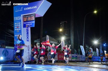 HO CHI MINH CITY NIGHT RUN EXIMBANK 2024 - Ảnh #2033218