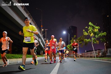 HO CHI MINH CITY NIGHT RUN EXIMBANK 2024 - Ảnh #1988753