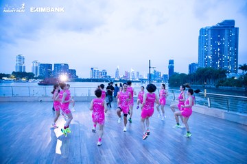 HO CHI MINH CITY NIGHT RUN EXIMBANK 2024 - Ảnh #1963100