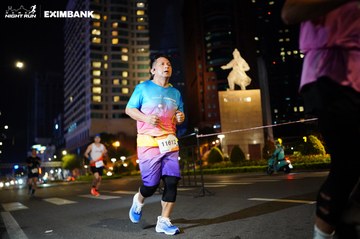HO CHI MINH CITY NIGHT RUN EXIMBANK 2024 - Ảnh #1990436
