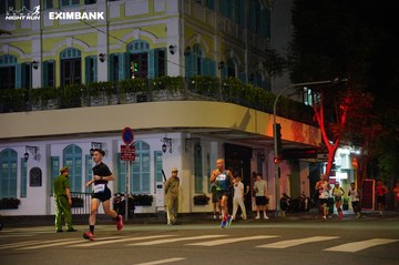 HO CHI MINH CITY NIGHT RUN EXIMBANK 2024 - Ảnh #2030975