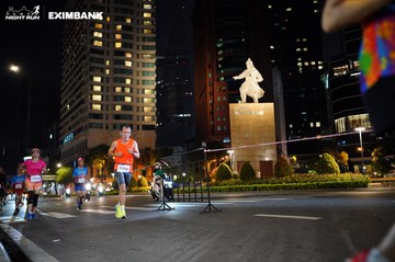 HO CHI MINH CITY NIGHT RUN EXIMBANK 2024 - Ảnh #1989540